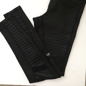 Alo Yoga Moto Leggings - Black Faux Leather